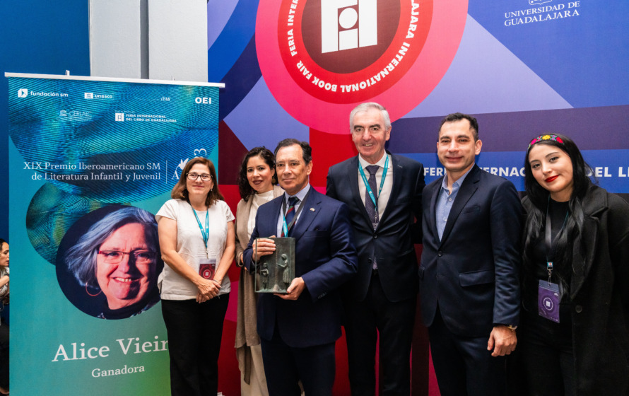 Alice de Jesús Vieira recibe el XIX Premio Iberoamericano SM de Literatura Infantil y Juvenil